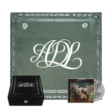 Load image into Gallery viewer, SOCIETÀ SCARF BOX SET